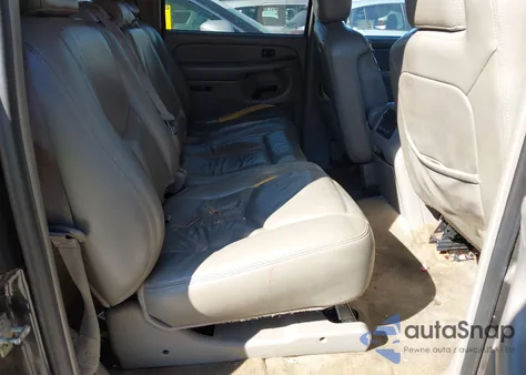 2005 Chevrolet Suburban 1500 Ls z USA, uszkodzony, nr VIN 3GNEC16ZX5G225173